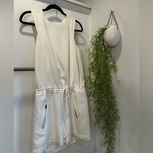 Vince Camuto White Zip-Up Garment